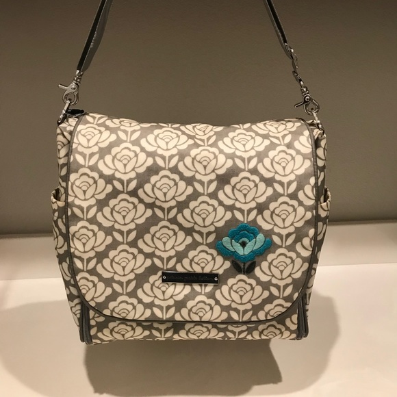 Petunia Pickle Bottom Handbags - Petunia Pickle Bottom Grey & off White Baby Bag